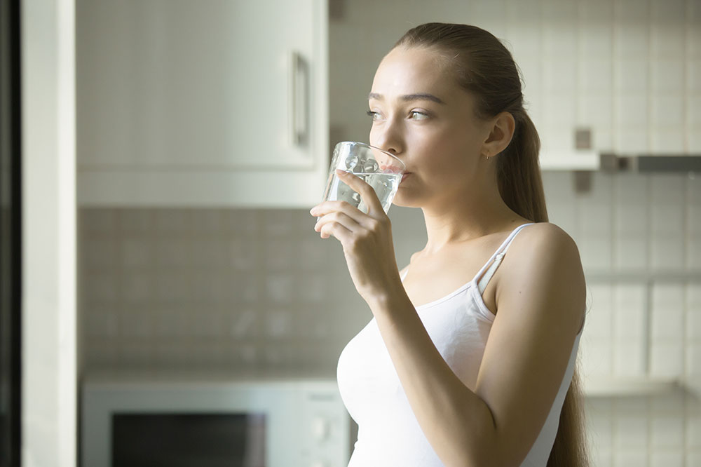 Factors that determine daily water intake levels